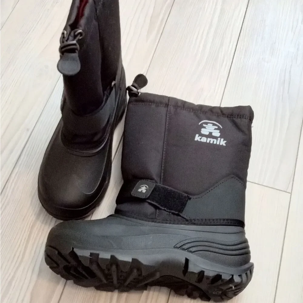 (T-4475)  Kid's Kamik Rocket Insulated Snow Boots Sz 4